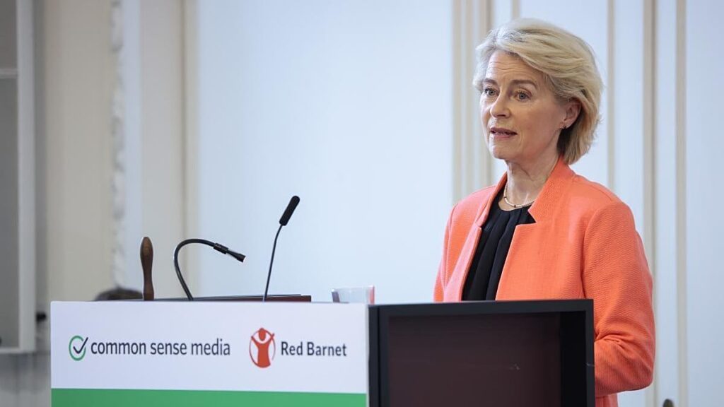 Von der Leyen opens the door to banning social media for children across the EU Von der Leyen opens the door to banning social media for children across the EU