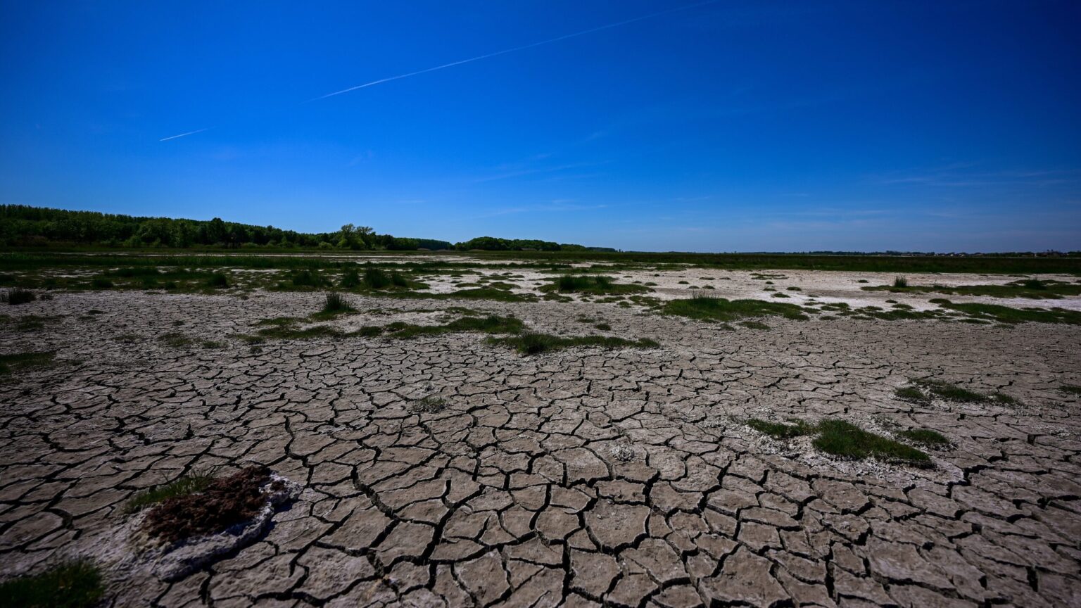 Experts Warn Climate Extremes Intensifying across Carpathian Basin Experts Warn Climate Extremes Intensifying across Carpathian Basin