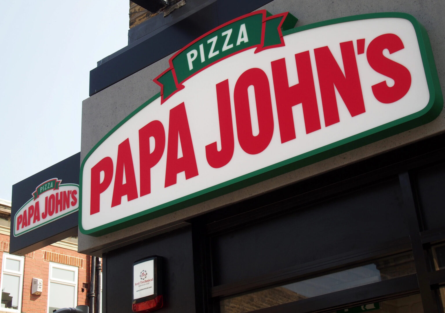 PAPA JOHNS CONTINUES NORTHERN IRELAND EXPANSION WITH NEW BELFAST STORE OPENING -