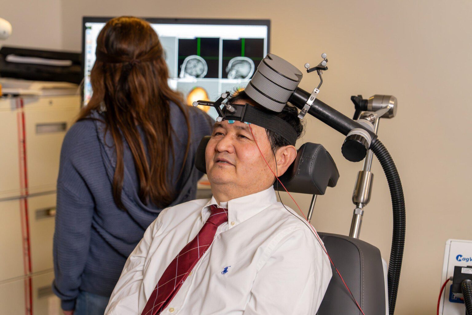 Noninvasive magnetic stimulation of a specific brain region that regulates self-control significantly reduced how much people smoked, reduced nicotine cravings and may help people quit, finds new double-blind, sham-controlled randomized clinical trial. Noninvasive magnetic stimulation of a specific brain region that regulates self-control significantly reduced how much people smoked, reduced nicotine cravings and may help people quit, finds new double-blind, sham-controlled randomized clinical trial.