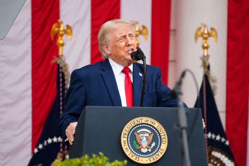 Trump's 4th medical checkup renews public scrutiny of his health