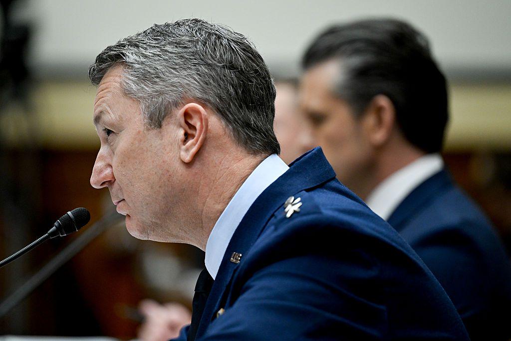 American general confirms Russia aiding Iran in war with US