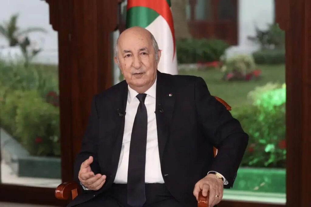 Algeria offers support for Mali crisis resolution, opposes foreign intervention