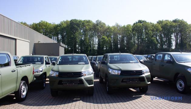 Netherlands delivers over 60 pickup trucks, advanced drone systems to Ukraine