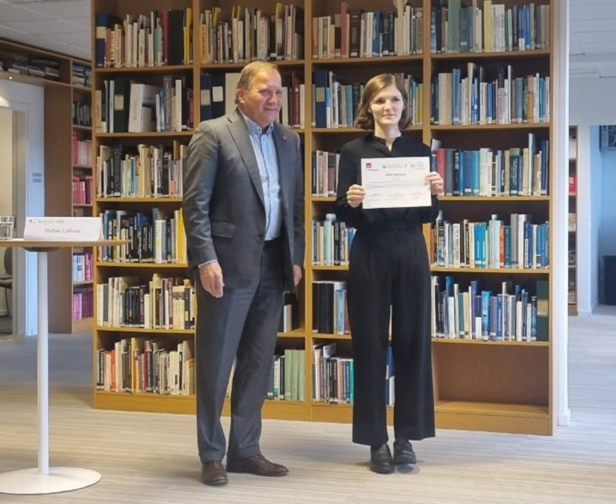 Ffion McEvoy with former Swedish Prime Minister Stefan Löfven at a summer school organised by the Stockholm International Peace Institute.