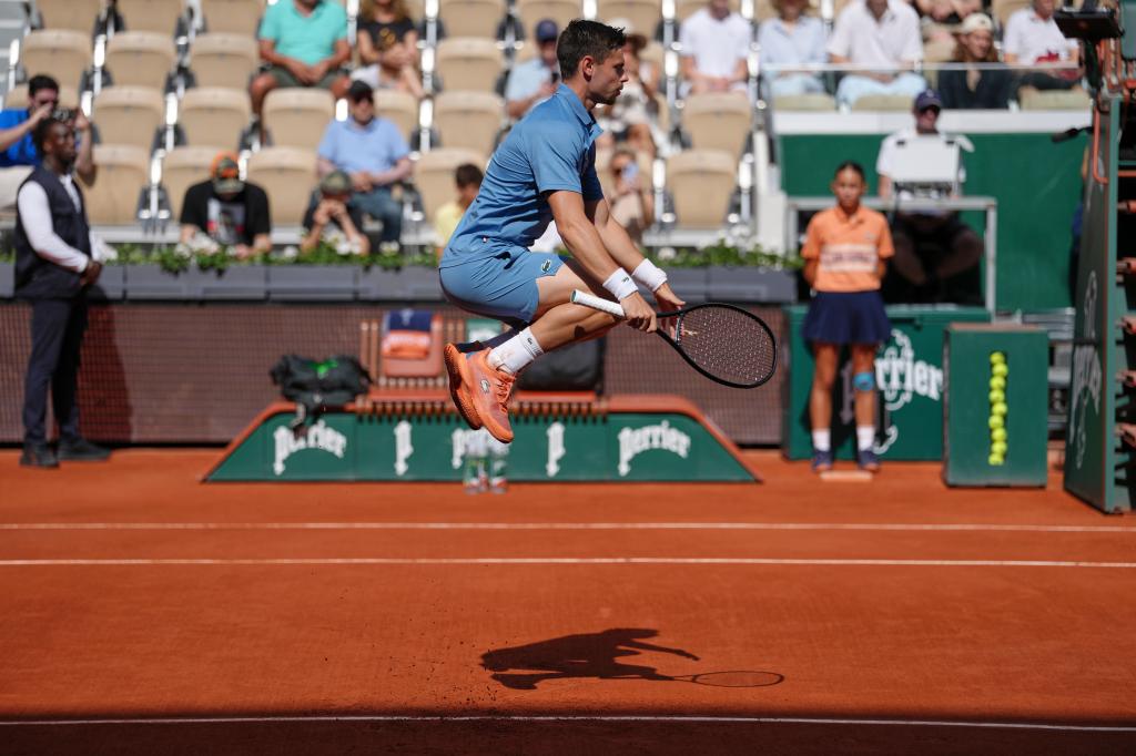 Tearful Kostyuk reaches French Open 2nd round and speaks of missile attack back home in Ukraine – Orlando Sentinel Tearful Kostyuk reaches French Open 2nd round and speaks of missile attack back home in Ukraine – The Press Democrat