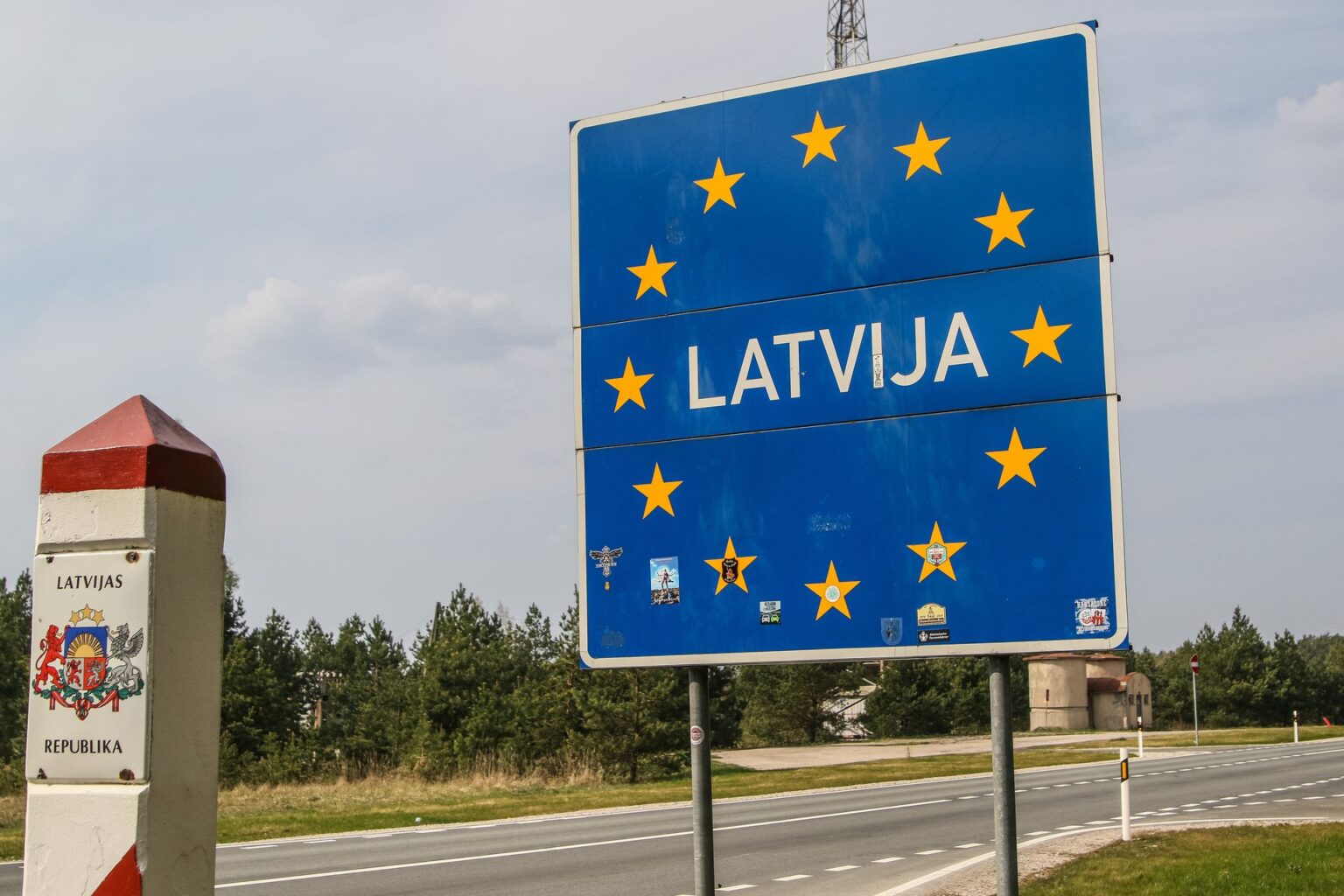 Fact-check: No, a Ukrainian drone didn’t hit a passenger train in Latvia KI logo