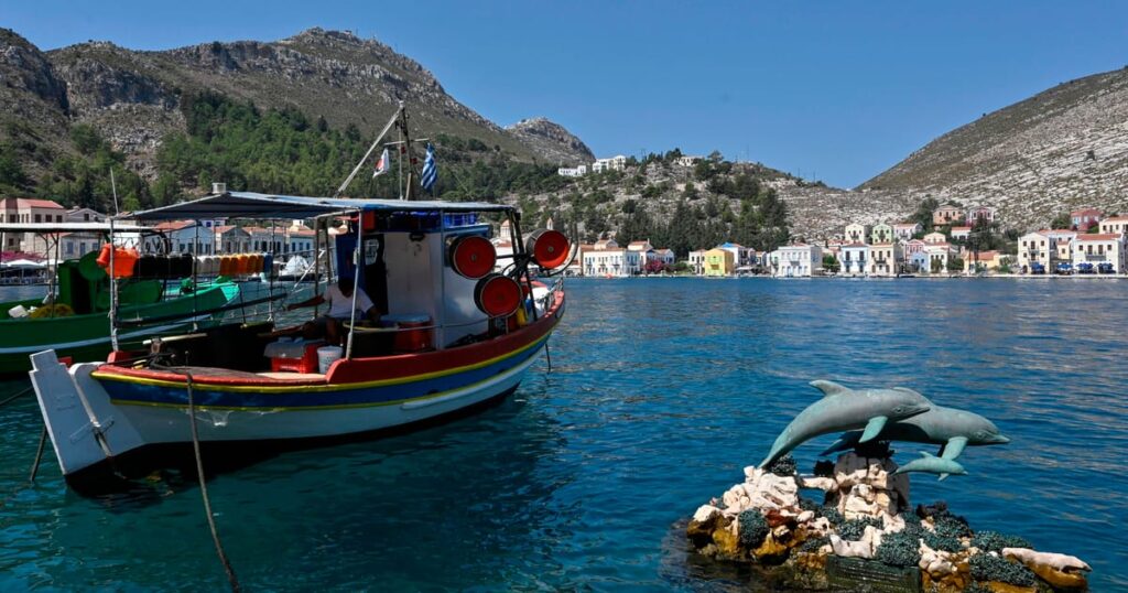 Greece calls for EU action in Turkey fishing dispute – POLITICO