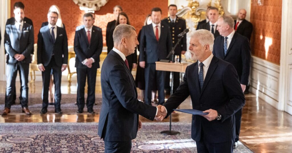 Czech president, prime minister clash over NATO summit attendance – POLITICO Czech president, prime minister clash over NATO summit attendance – POLITICO