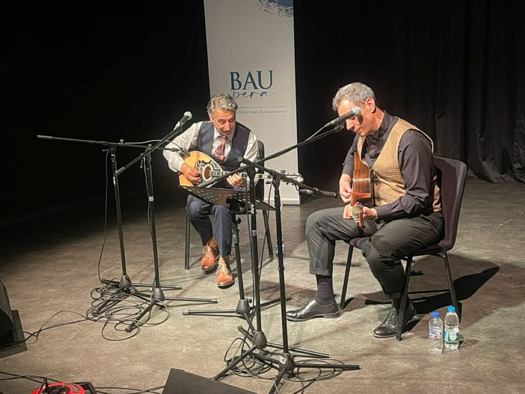 Rebetiko: A Musical Dialogue Between Greece and Turkey Rebetiko: A Musical Dialogue Between Greece and Turkey