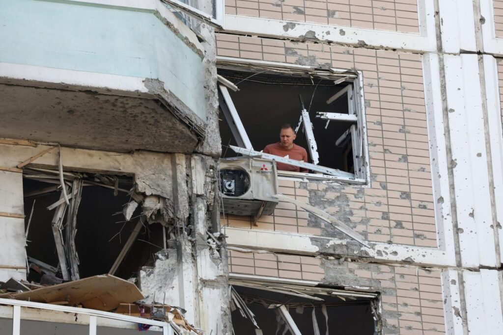 Hundreds of Ukrainian drones strike Moscow region, killing 3 Hundreds of Ukrainian drones strike Moscow region, killing 3