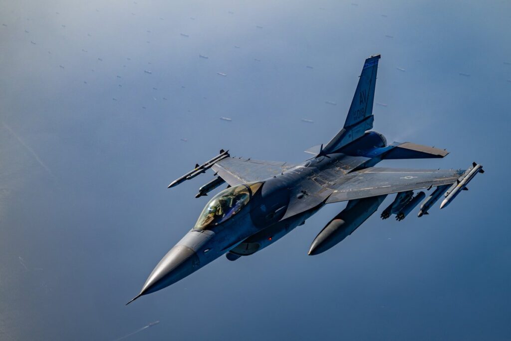 US Strikes Iran in Response to Attacks as Ceasefire Tested US Strikes Iran in Response to Attacks as Ceasefire Tested