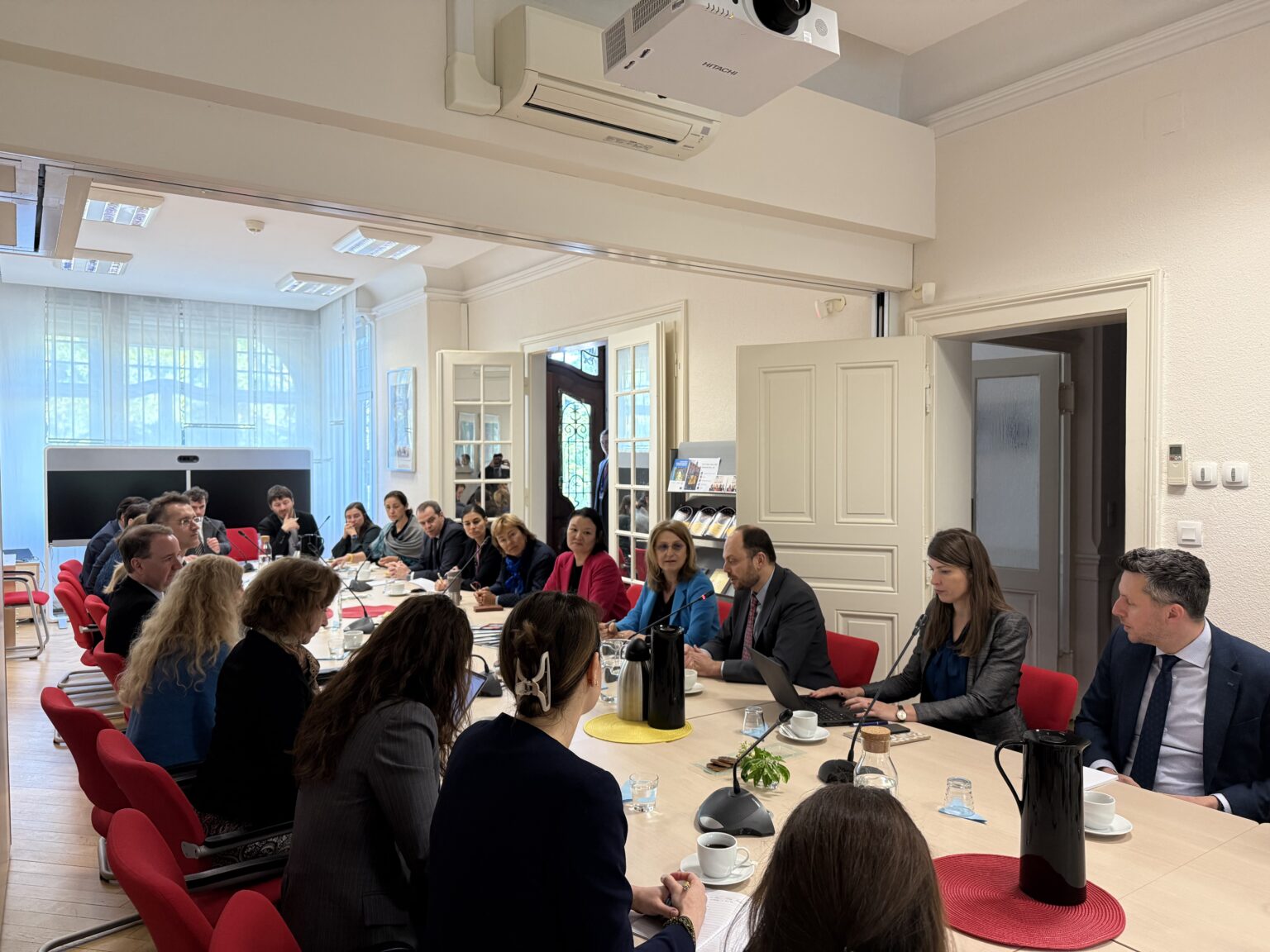 EU Delegation hosted an exchange of views with the Free Russia Foundation President Natalia Arno and Vice-president Vladimir Kara-Murza