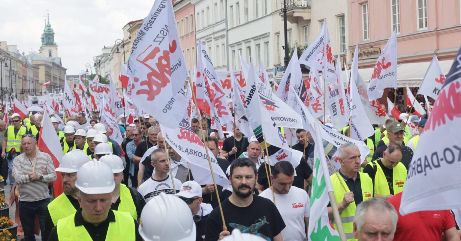 Thousands join Solidarity trade union protest against EU green policies in Warsaw