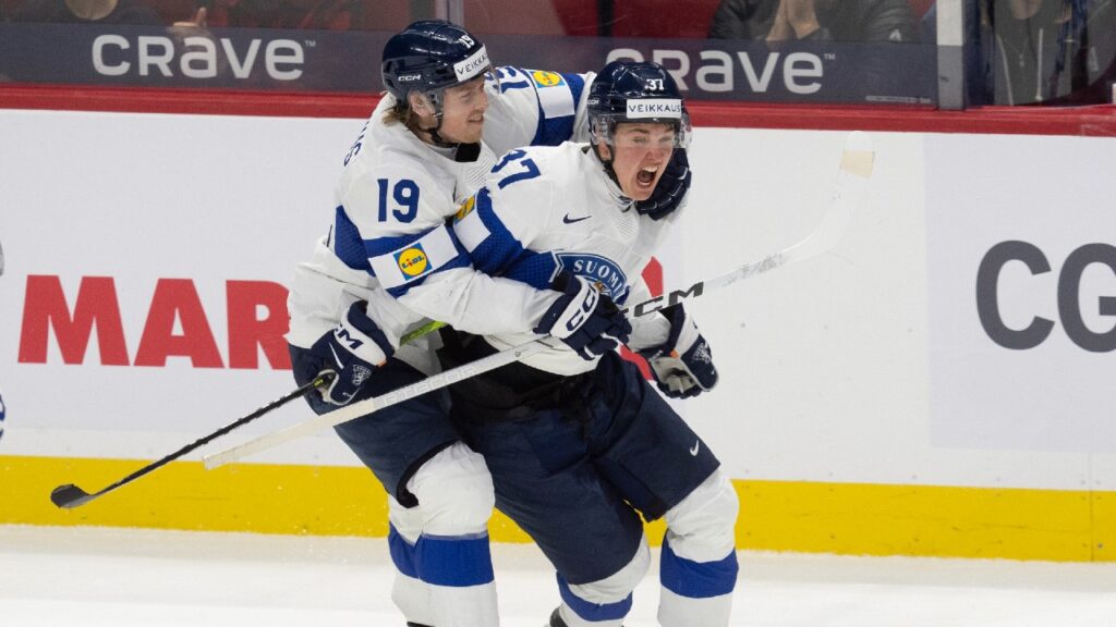 Lightning sign forward Benjamin Rautiainen to entry-level contract
