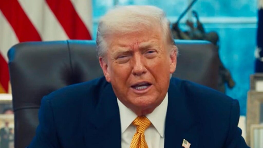 'He kept me out of jail': A normal person would never admit that in public. Trump walked up to the mic at a law enforcement event and led with it