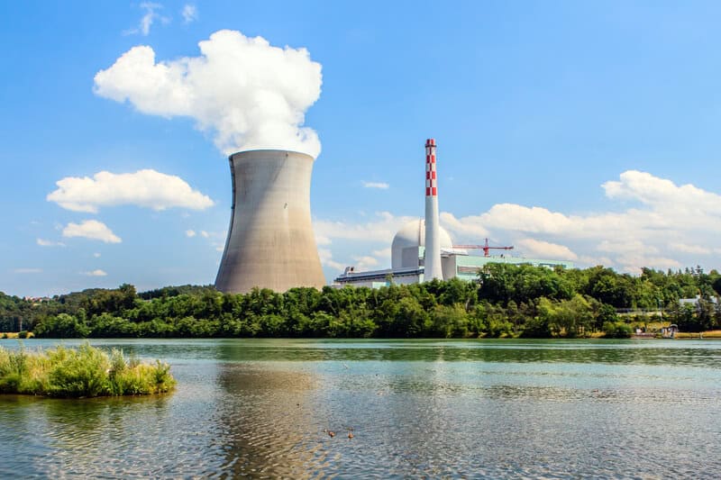 Swiss nuclear plants could run for further 80 years