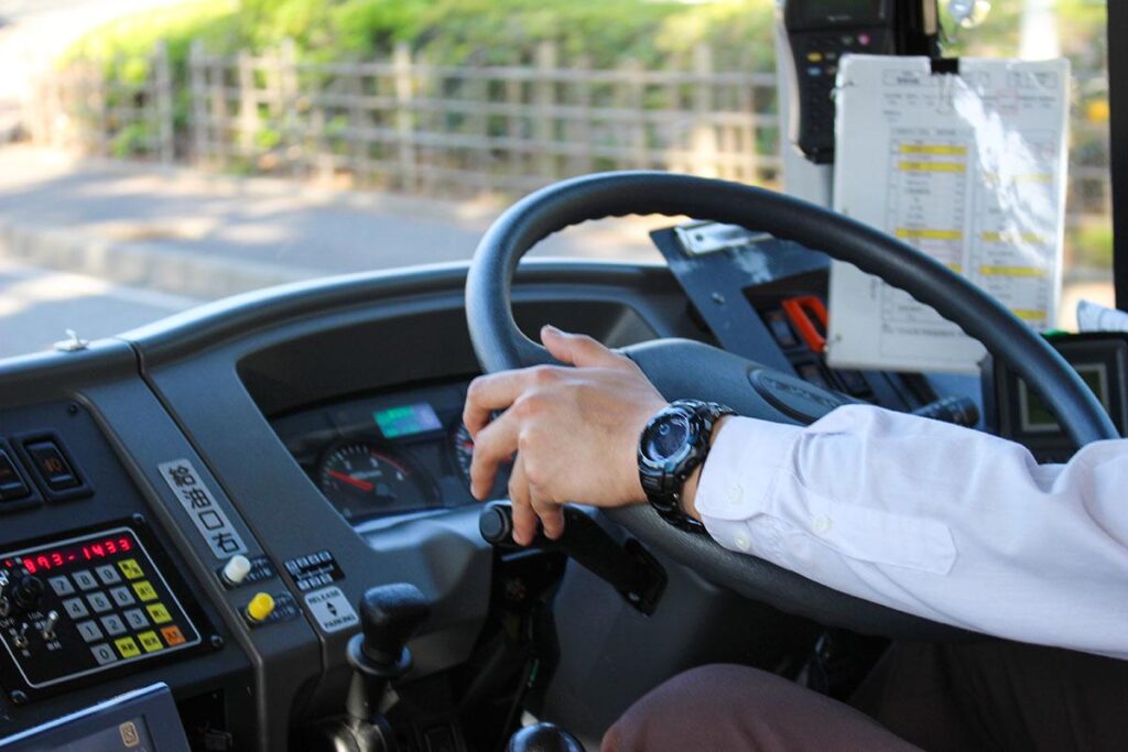 The inside story behind Sapporo City's training of Vietnamese bus drivers: "currently 70% of our drivers are in their 50s and 60s, and in 10 years, the majority will be gone. We've already been forced to reduce services...no matter how many times we advertise, we don't get [Japanese] applicants".