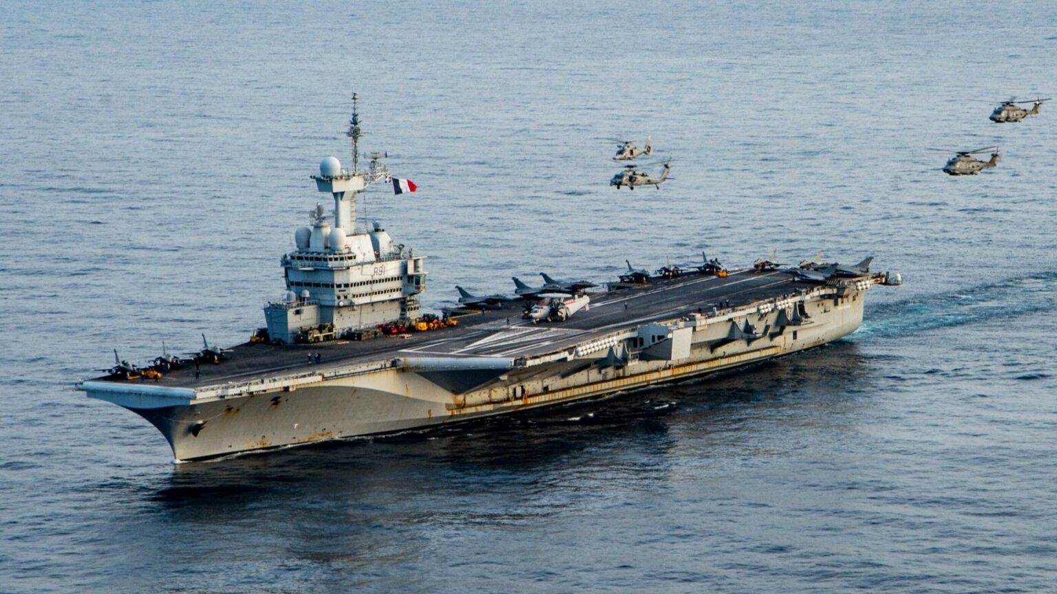 France positions Charles de Gaulle near Hormuz crisis