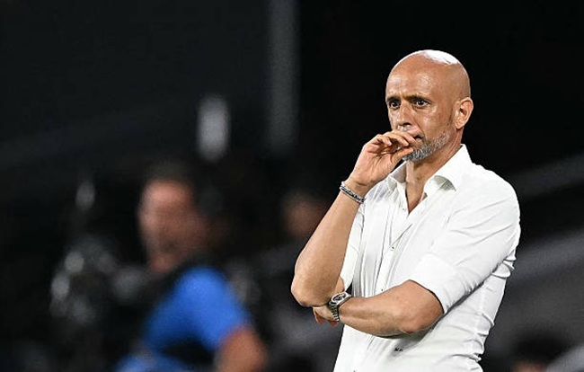Miguel Cardoso lifts African Champions League with Mamelodi Sundowns: Portuguese boss hits back at doubters, provokes controversy in South Africa, asks for more recognition for African football in Portugal 