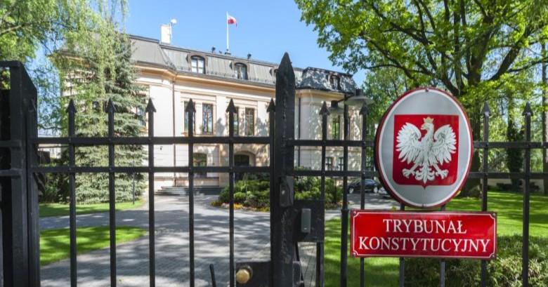 Polish constitutional court endorses president's right not to swear in new judges