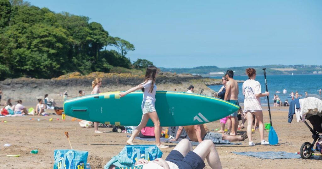 Northern Ireland sizzles as temperatures top 25C with balmy conditions set to continue – The Irish News Northern Ireland sizzles as temperatures top 25C with balmy conditions set to continue – The Irish News