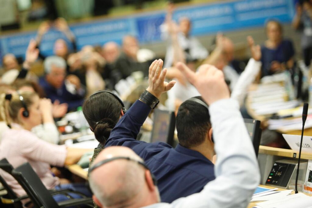 Commission receives 20 citizens’ recommendations to strengthen emergency preparedness in the EU Commission receives 20 citizens’ recommendations to strengthen emergency preparedness in the EU