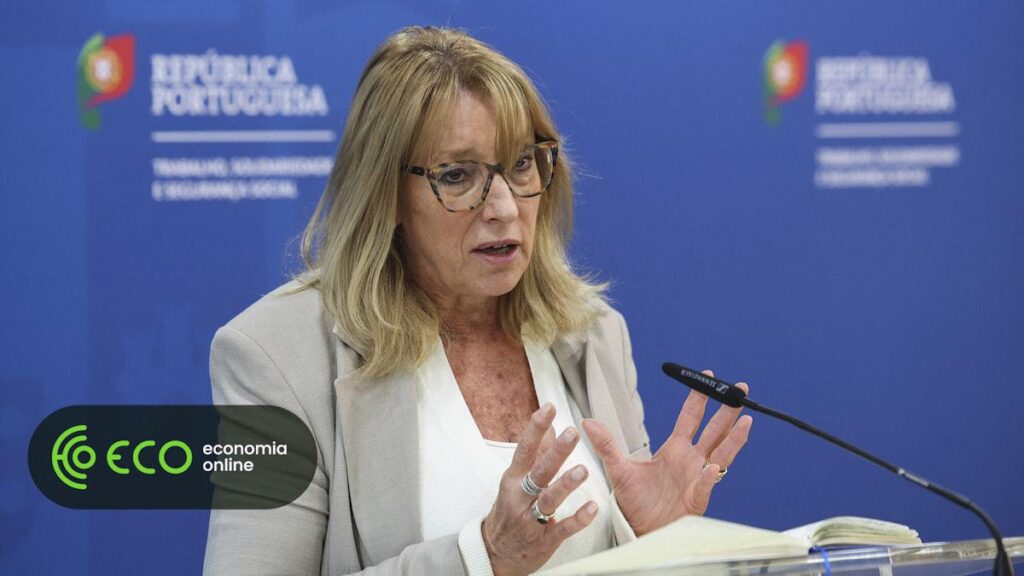 Government has already approved a proposal to reform the labor law to be sent to Parliament Government has already approved a proposal to reform the labor law to be sent to Parliament