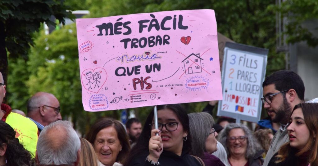 The Housing Union demands from the majority 'real' guarantees against price increases and evictions