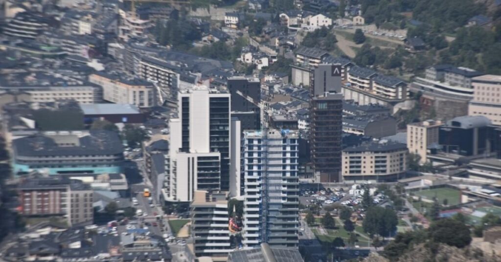 Escaldes stops the construction of a new tower