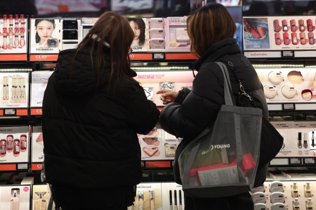 Korea surpasses U.S. in cosmetics exports with record $11.4 billion