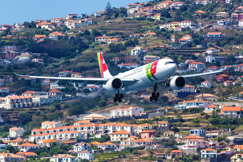 TAP Air Portugal cuts losses ahead of privatisation TAP Air Portugal cuts losses ahead of privatisation
