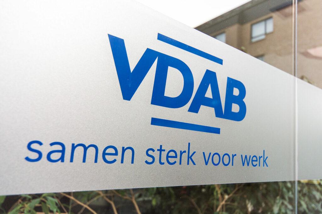 The number of long term sick in Belgium just blew my mind