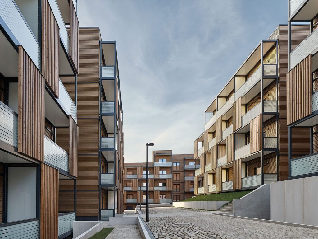 Industrialized construction gains strength in Portugal, but the system continues to slow down scale Industrialized construction gains strength in Portugal, but the system continues to slow down scale