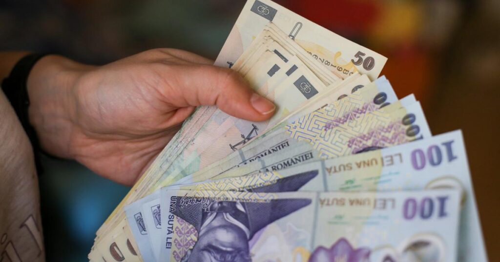 The law by which companies can give employees up to 15% of the profit has been passed. Experts’ warning: Decrease state contributions The law by which companies can give employees up to 15% of the profit has been passed. Experts' warning: Decrease state contributions