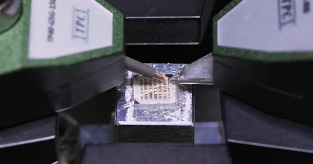 University of Tokyo develops device that increases computer processing speed by 1000 times, operating without generating heat.