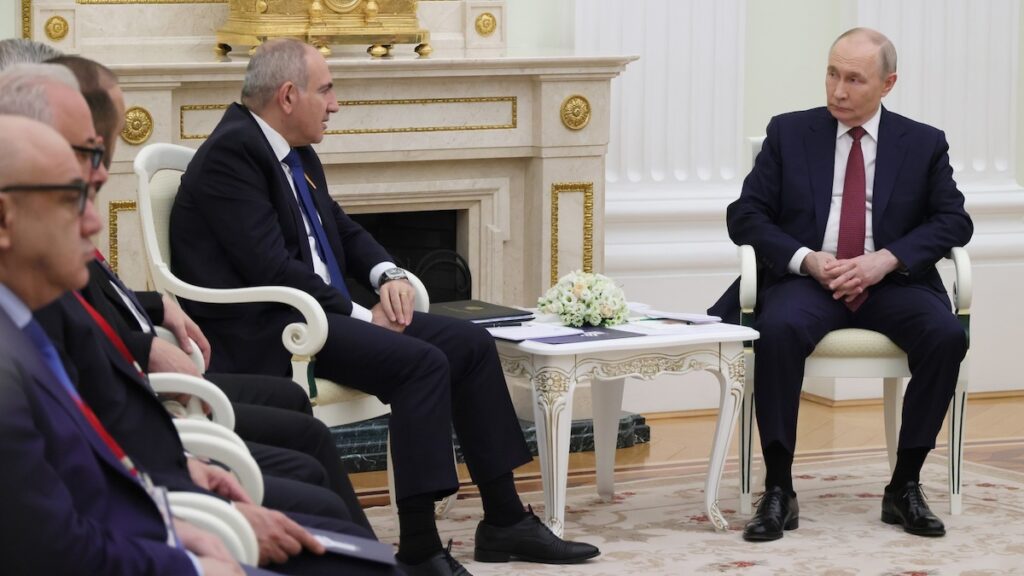 Kremlin Once Again Warns Armenia Over EAEU Exit – Eurasia Review Kremlin Once Again Warns Armenia Over EAEU Exit – Eurasia Review
