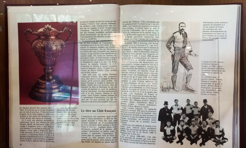 The French Football Federation commissioned a history of the nation's football, published in 1982, which recounts Standard Athletic Club's glorious early history