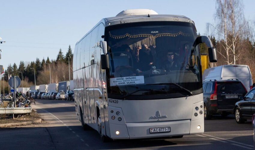Following Latvia, Lithuania is also discussing a travel ban to Belarus bus to Minsk