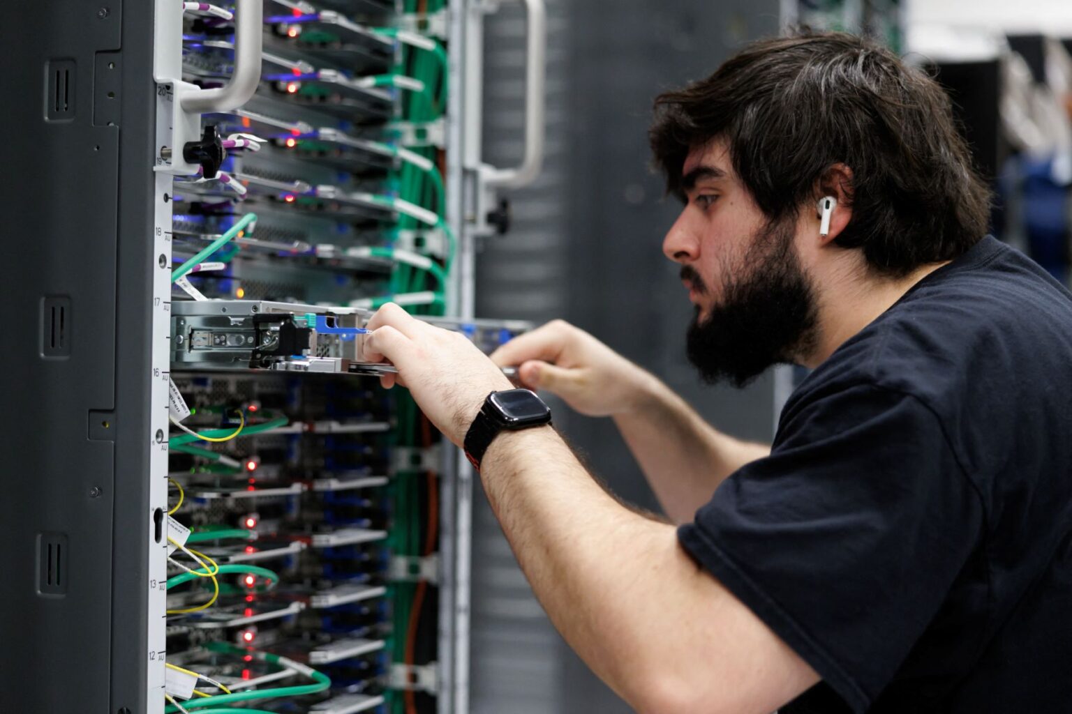 New evidence on data center employment effects New evidence on data center employment effects