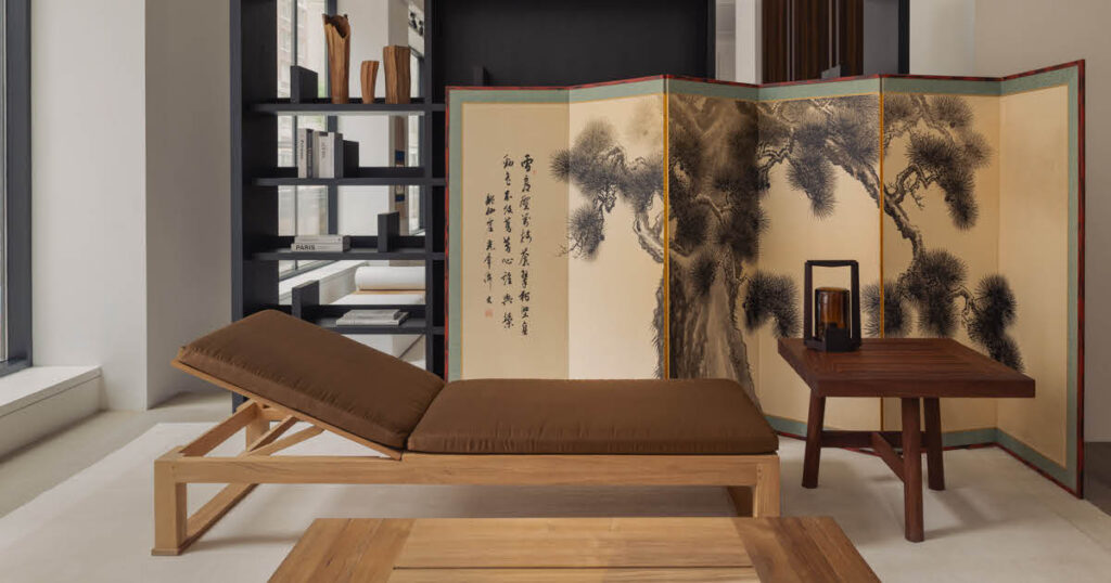 French Craftsmanship and Japanese Art Unite in New Exhibition French Craftsmanship and Japanese Art Unite in New Exhibition