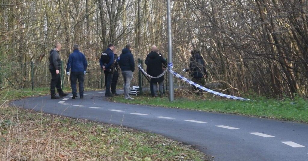 Kortrijk places permanent cameras along the path where a woman was raped