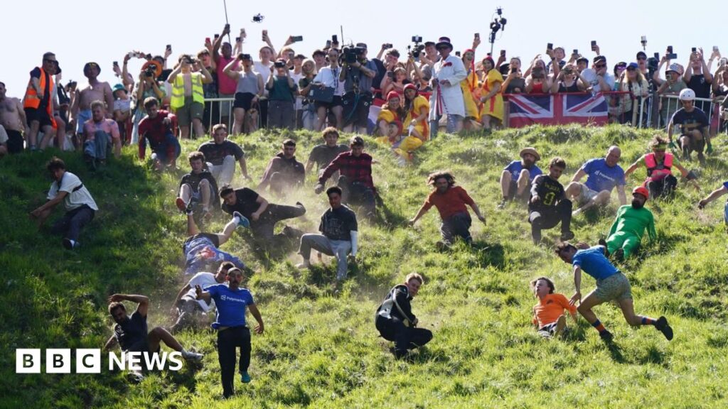 Cheese rolling 2026: German YouTuber Tom Kopke among the cheese rolling races winners Cheese rolling 2026: German YouTuber Tom Kopke among the cheese rolling races winners