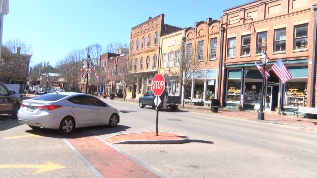 Jonesborough adopts rules for future data centers, crypto mines on noise, water use station icon