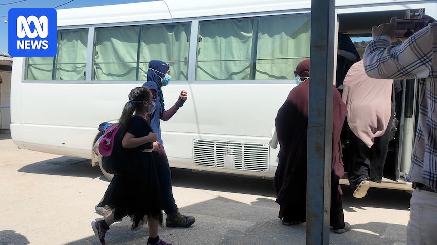 No ‘legal barrier’ blocking ISIS-linked families returning to Australia, law expert says No 'legal barrier' blocking ISIS-linked families returning to Australia, law expert says