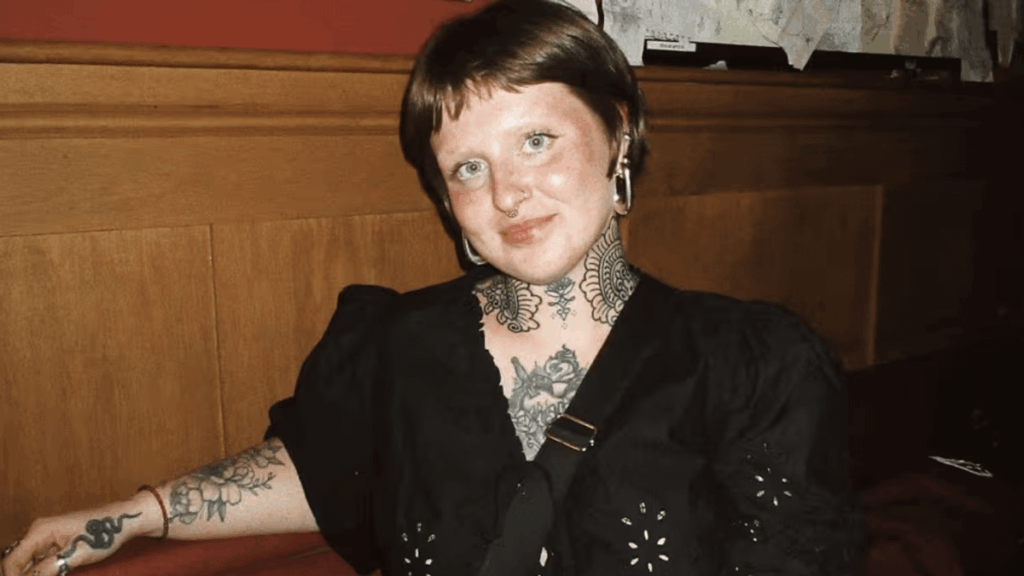 Scottish woman 'sacked 15 minutes into shift' at prestigious golf club over 'tattoos'