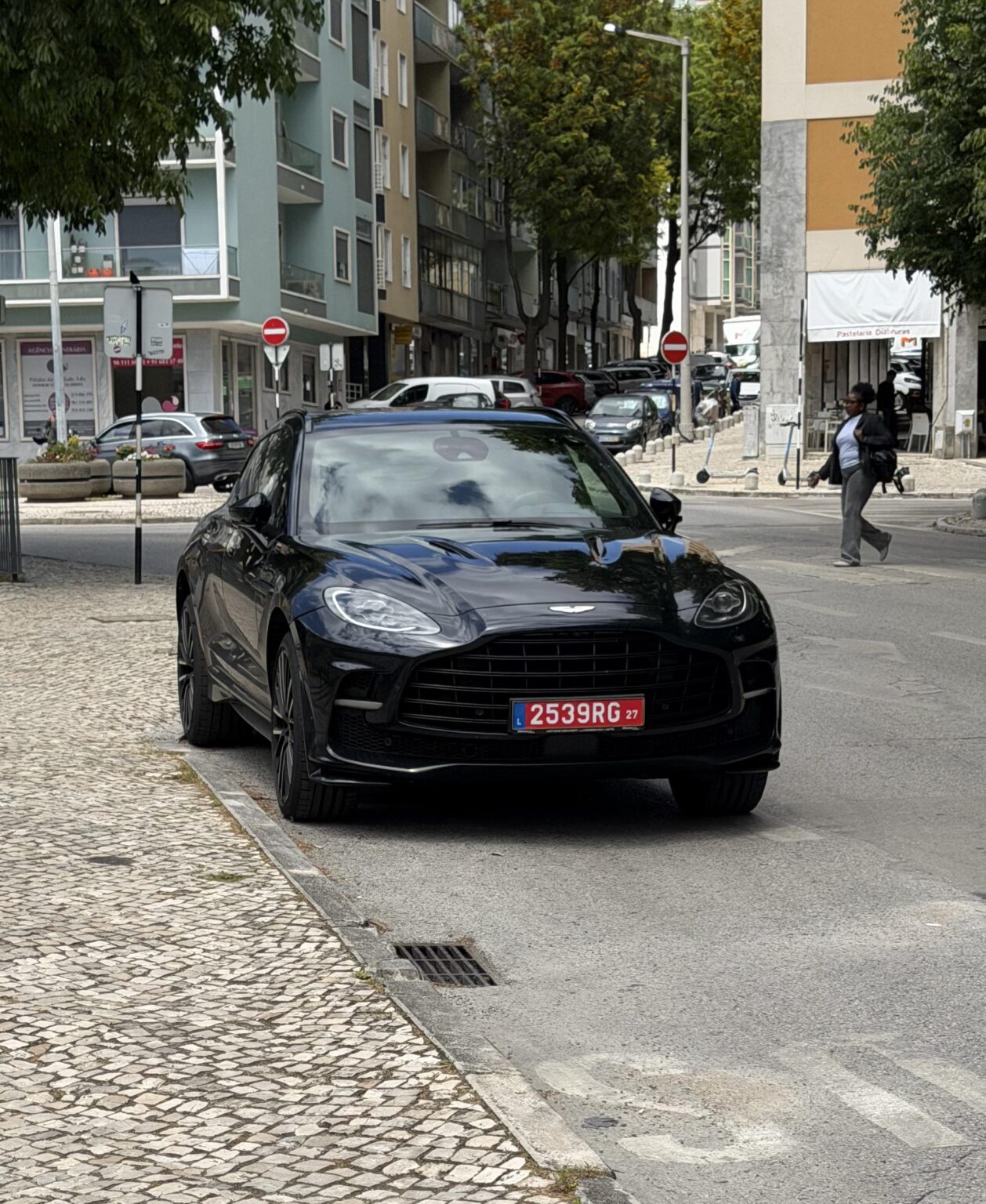 Dealer plate in Portugal?