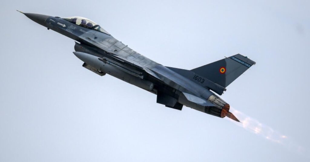The Romanian F-16 pilot who shot down a drone in Estonia was decorated by the Minister of Defense The Romanian F-16 pilot who shot down a drone in Estonia was decorated by the Minister of Defense