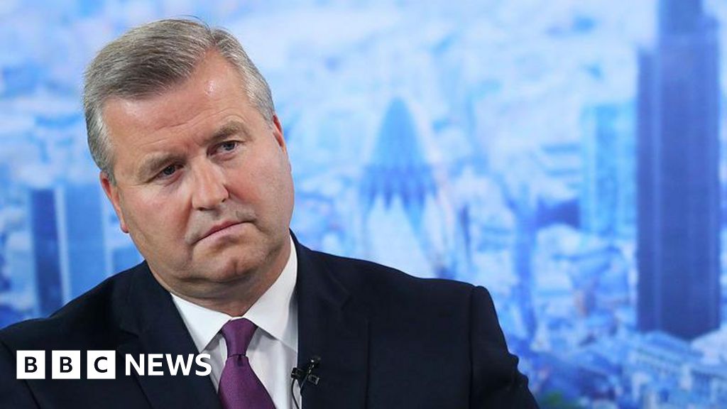 'Bullying' and 'overbearing' behaviour behind abrupt BP chairman removal - BBC