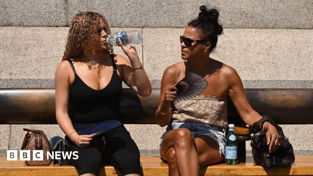 UK weather: Warmest day of the year as temperatures hit 27C with weekend heatwave forecast UK weather: Warmest day of the year as temperatures hit 27C with weekend heatwave forecast
